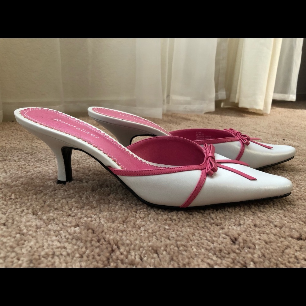 Naturalizer shoes with an inch heel.